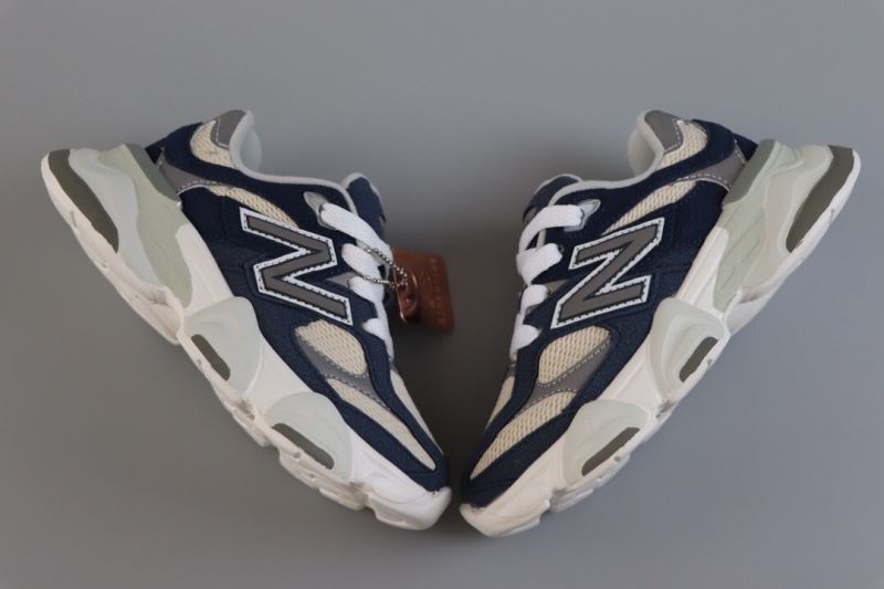 NEW BALANCE SHOES